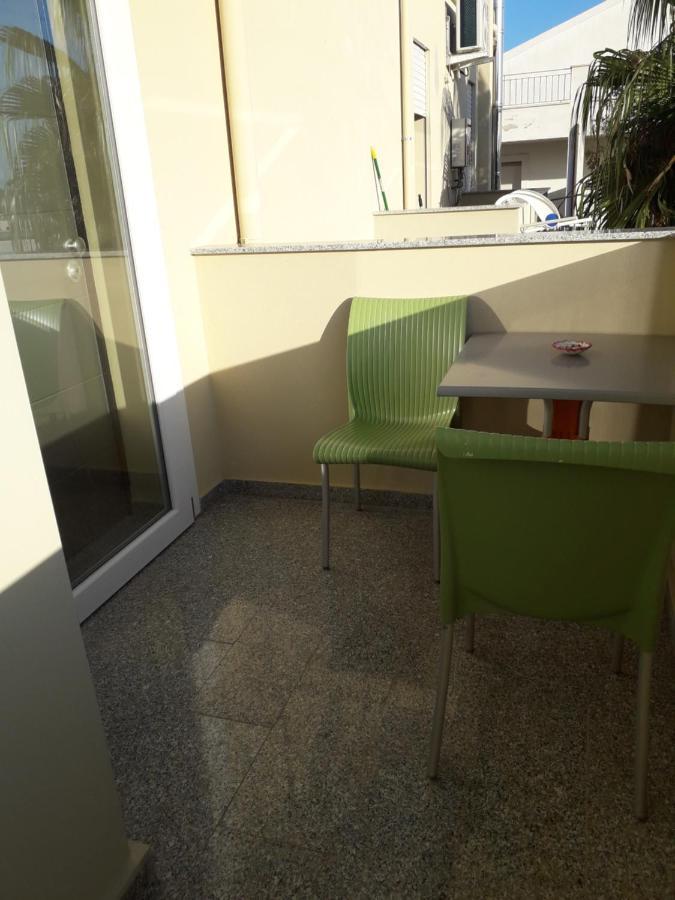 Il Giardino Fiorito Casa Vacanze Alghero Exterior photo